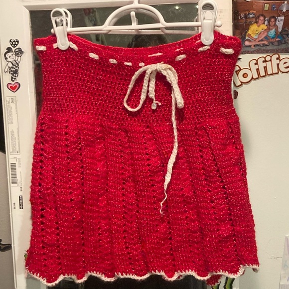 red crochet skirt - Picture 1 of 4